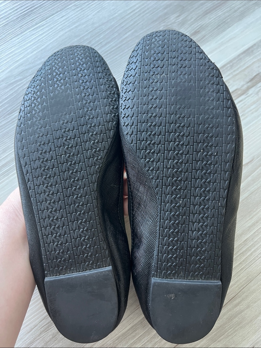 Michael Kors Black Logo Bow Ballet Flats - Picture 5 of 10